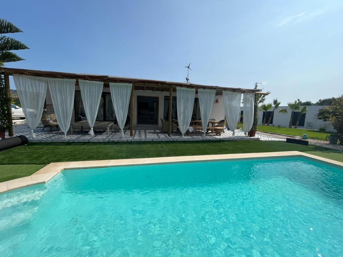 Casanoa Luxury Villa Bed And Breakfast ฮาเวอา ภายนอก รูปภาพ