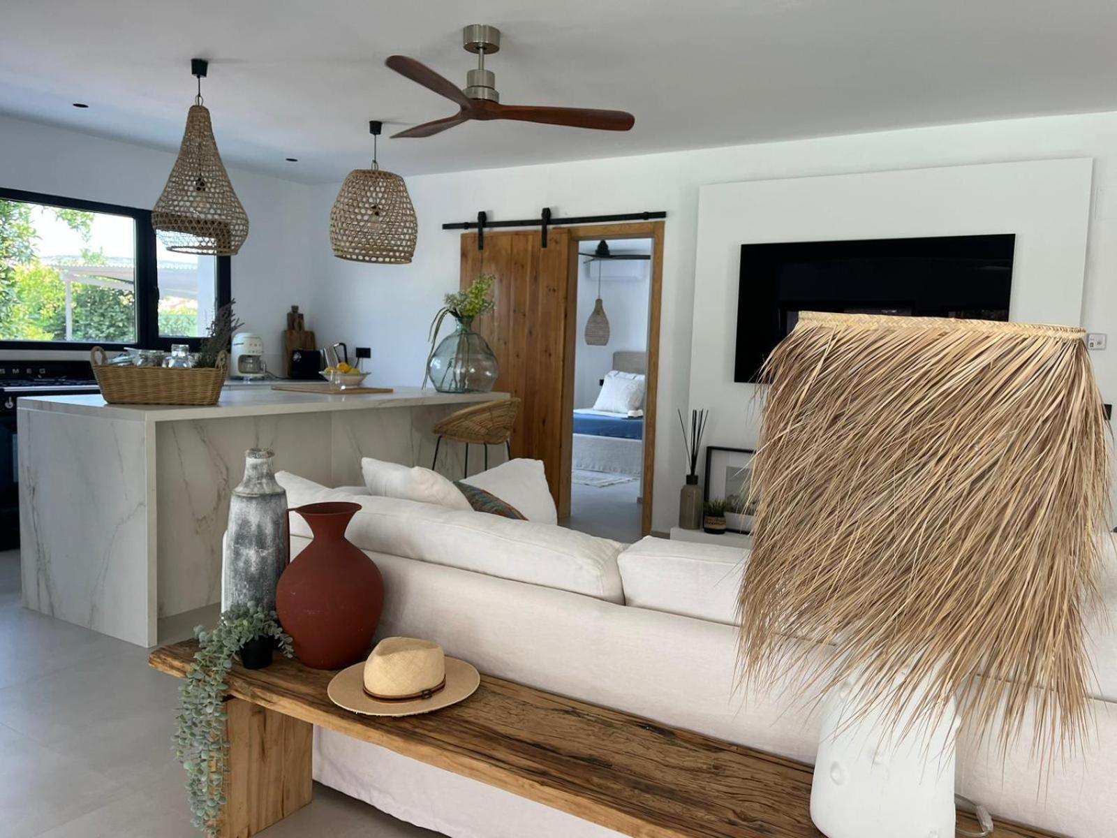 Casanoa Luxury Villa Bed And Breakfast ฮาเวอา ภายนอก รูปภาพ